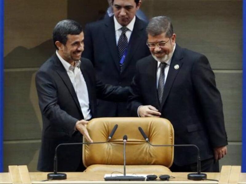Iran's President Mahmoud Ahmadinejad and Egyptian President Mohamed Morsi
