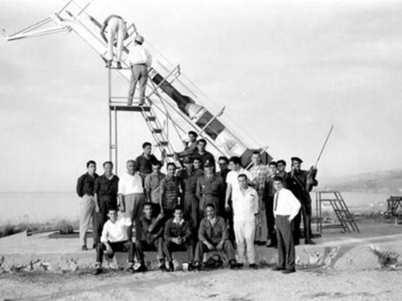 A photograph of the Arz 4 team.