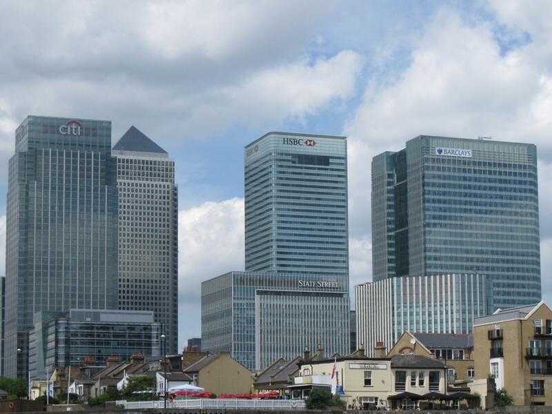 The cash bid, pitched at 350 pence per share, compared with the previous 295-pence-per-share or £2.2-billion offer that was rejected last month.