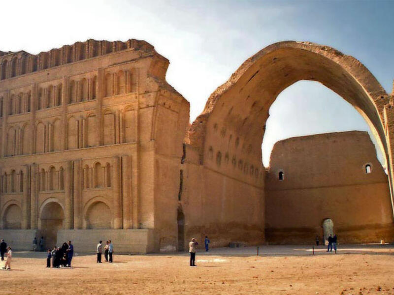 The Arch of Ctesiphon undergoes some lifting to attract more visitors to Iraq. (File photo)