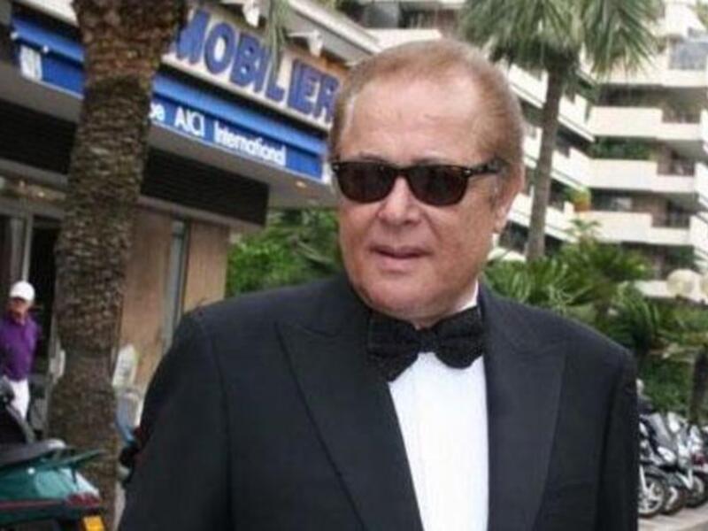 Renowned Egyptian actor, Mahmoud Abdel Aziz, isn't dead, according to his wife, journalist Lucy Shalabi