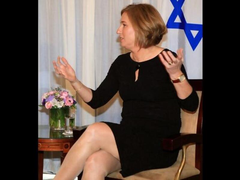 What lies beneath Tsipi Livni? Did she trade her body for state secrets?