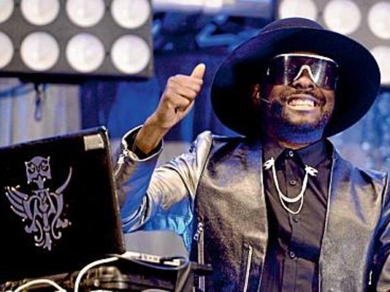 What's a superstar to do without his MacBook power charger? (Image: Facebook)