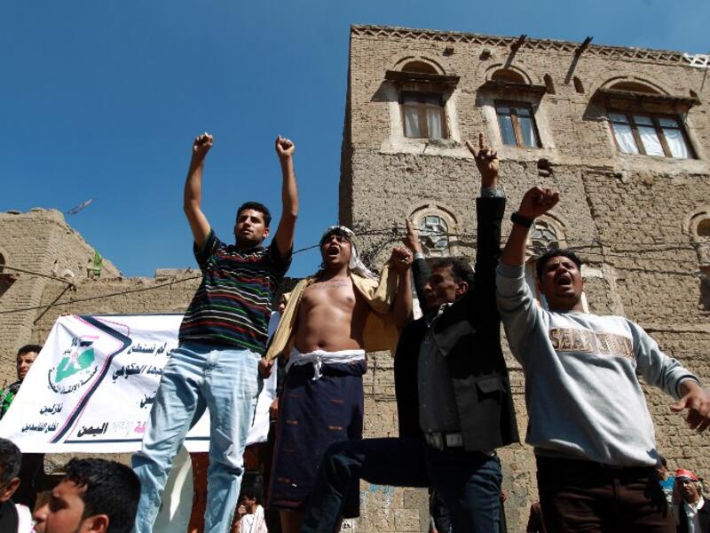 22 people were killed in 48 hours during clashes between rebels and gunmen in Yemen's northern Saada province. (AFP)