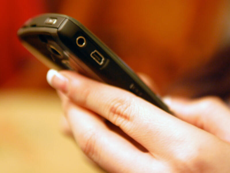 The 5G networks will launch in 2020, with a broader rollout from 2025, said Frederic Pujol, head of mobile broadband at consultancy group IDATE.
