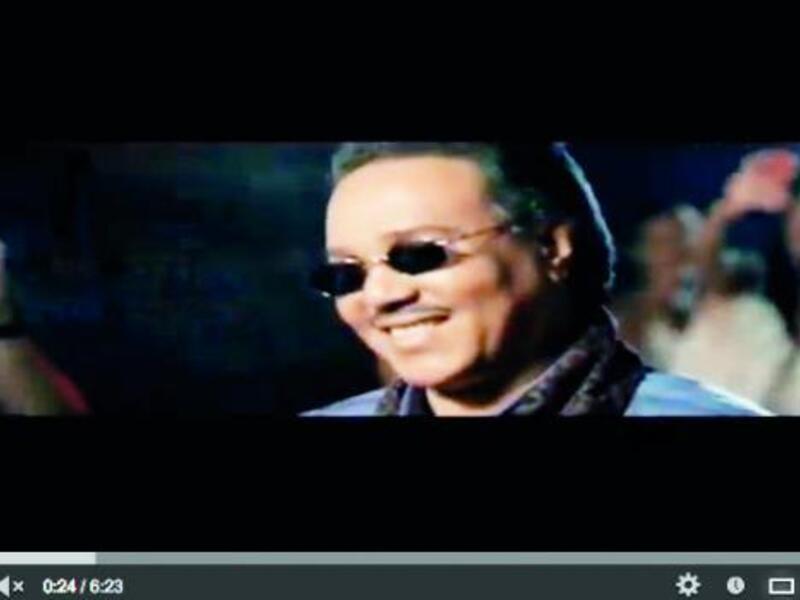 Mohammad Abdu lookin' all western in his new video! (Image: Arab News)