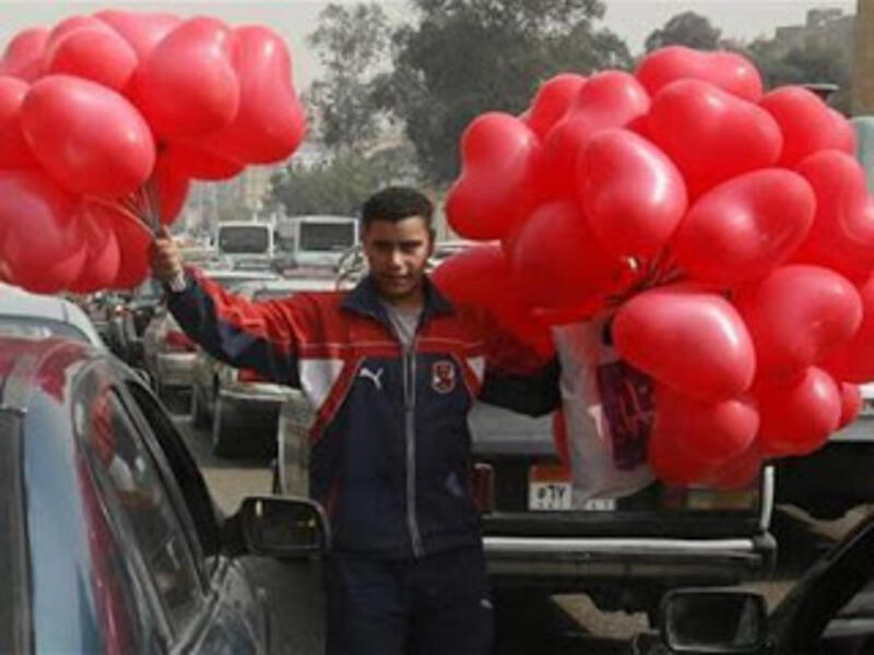 Many Egyptians are ignoring the Salafis call to boycott Valentine's Day (Photo: The Elder of Ziyon)