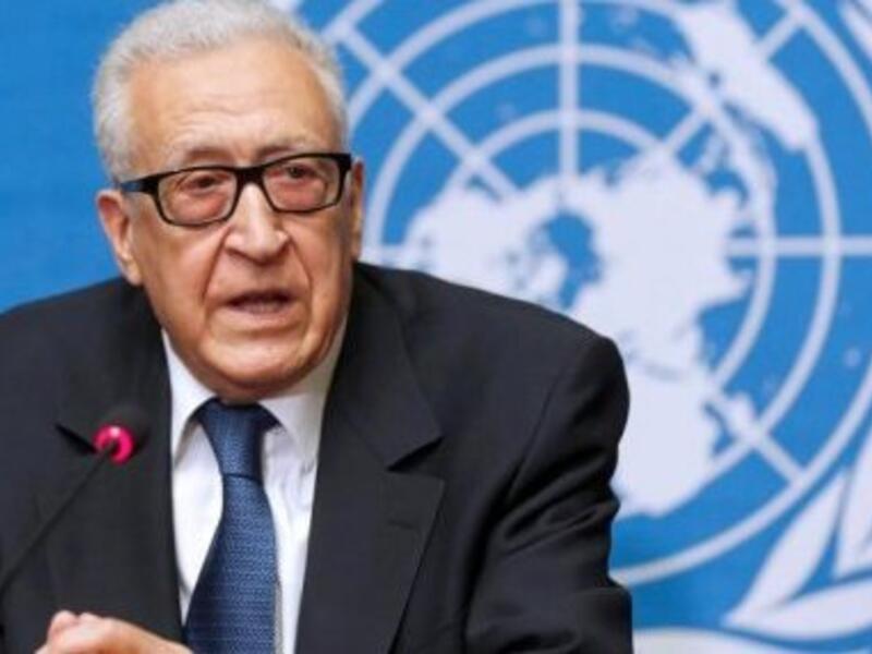 Lakhdar Brahimi held talks with Javad Zarif on Monday to discuss the Syrian crisis. (AFP/File)