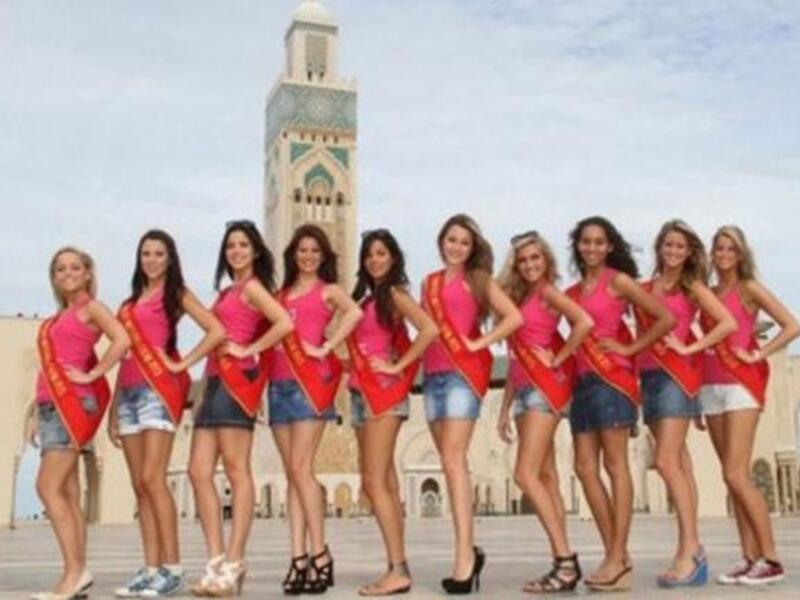 Candidates for Belgium Beauty Queen 2013 in controversial photo shoot at Morocco’s largest mosque (Photo: Hespress)
