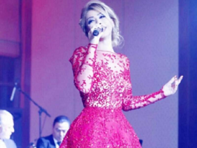  النجمة نوال الزغبي ارتدت فستان من زهير مراد خلال حفلها في فندق رويال في لبنان