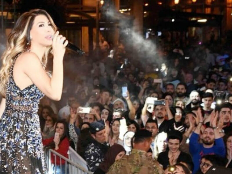 Nawal sometimes hits and other times misses when it comes to her onstage wardrobe choices