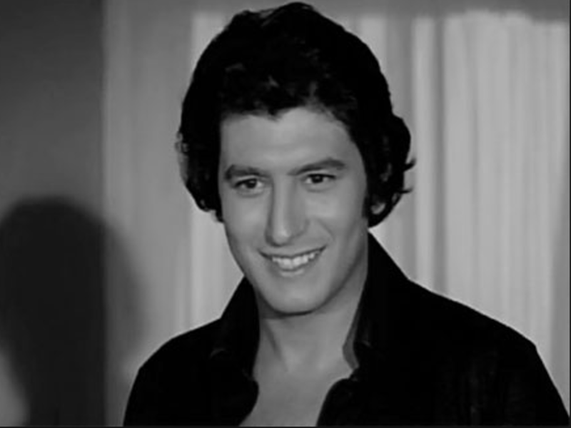 تعرض الممثل والمنتج المصري "عمر خورشيد" لحادث سيارة مروع في الـ29 مايو 1981 والذي وقع في نهاية شارع الهرم بجانب مينا هاوس وأمام مطعم خريستو بعد انتهائه من عمله في أحد الفنادق.