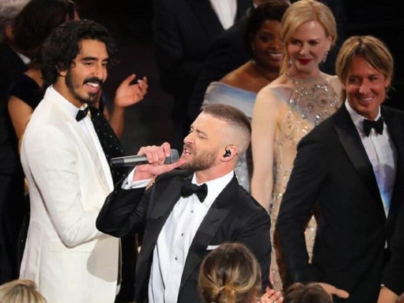 المطرب جاستين تيمبرلك بدأ فعاليات الحفل بأغنيته المرشحة لأوسكار "كانت ستوب ذا فيلينغ" Can’t Stop The Feeling
