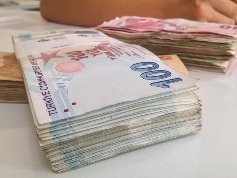 The Turkish bank loans will provide a key test of the nation’s ability to tap overseas debt markets amid US sanctions that have cooled the economy. (Shutterstock)