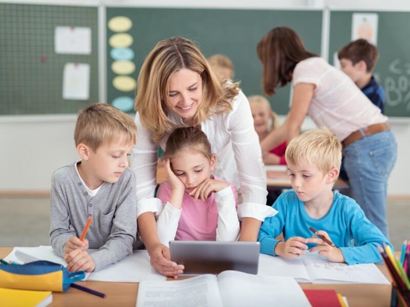 In future workplaces, 41 percent more time will be spent on critical thinking. (Shutterstock)