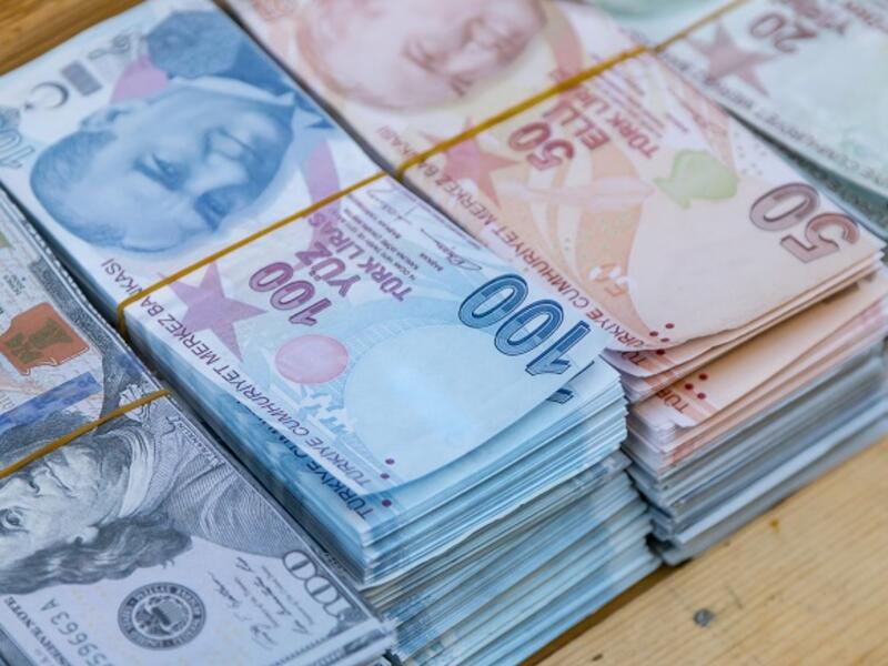The regulator has approved the sale of TRL 18 billion in subordinated debt by various banks. (Shutterstock)