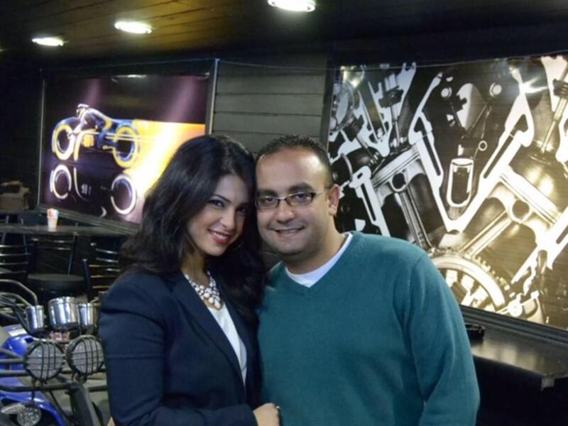 انتشرت مجموعة من الصور لحفيدة الفنان الكوميدي الراجل إسماعيل ياسين الذي توفي قبل ولادتها بـ12 عاما، وظهرت الدكتورة سارة ياسين في أكثر من لقاء حيث لفتت أنظار الجميع بجمالها. 