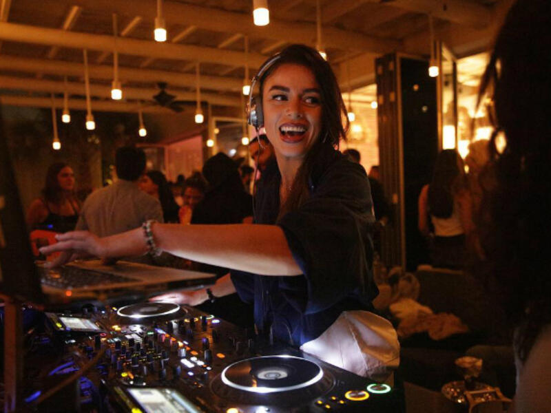 The UAE Based SONYA is taking the music scene to another level! Shes a master of Hip-hop Funk 