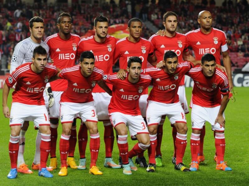 مدينة لشبونة: احتفلت بفوز فريقيها بنفيكا وسبورتنغ لشبونة الأول ببطولتي الدوري البرتغالي وكأس دوري البرتغال، والثاني بكأس البرتغال.