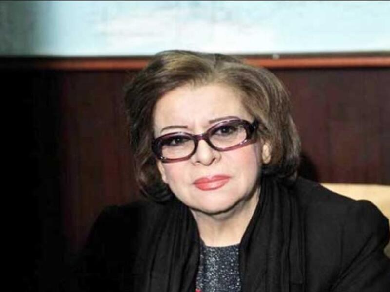 هالة حسني:
توفيت الفنانة السورية القديرة يوم 28 ابريل من 2017 بعد صراع طويل مع المرض، وتعتبر الراحلة من نجوم الفن الكبار في سوريا والذين تعرضوا للظلم وقلة الاهتمام حيث رحلت بصمت وهدوء، واشتهرت حسني بشخصية أم رامي في مسلسل "دنيا".