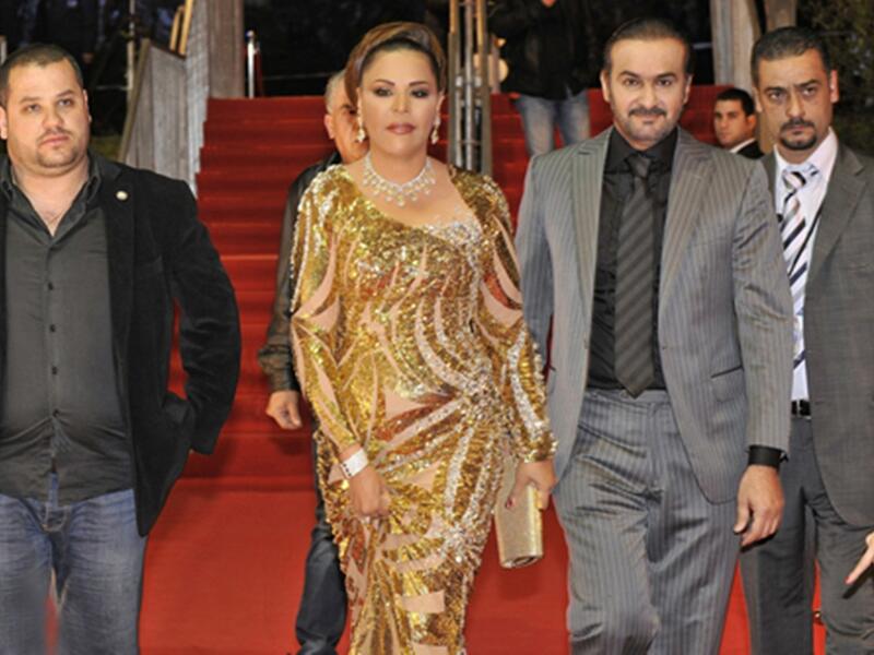 تخطت تكلفة الفستان الذي ارتدته الفنانة أحلام،في الحلقة الأخيرة من "آراب أيدول"في الموسم الأول المليون و300 ألف ريال قطري،أي ما يعادل 7 مرات تكلفة الفستان الذي ارتدته الأميرة البريطانية كيت ميدلتون في حفل زفافها على الأمير وليام حفيد ملكة بريطانيا