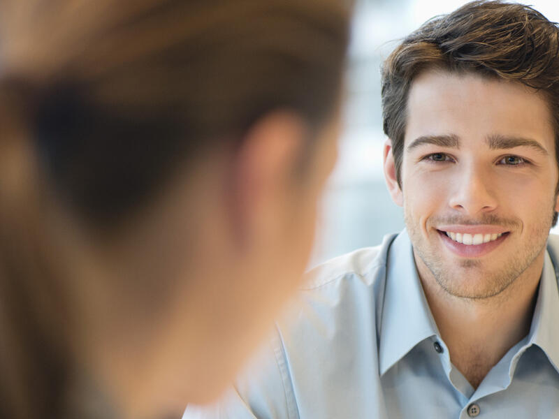 وأثارت فتواه فيما يخص النظر للمرأة المتبرجة جدلاً واسعاً حيث قال "لا يأثم الرجل عند النظر إلى المرأة المتبرجة لأنها أسقطت الرخصة التي منتحها الشريعة الإسلامية لها  وأضاف "، أن المرأة المُحجبة لها رخصة، ولا يجوز النظر إليها إلا بإذنها".