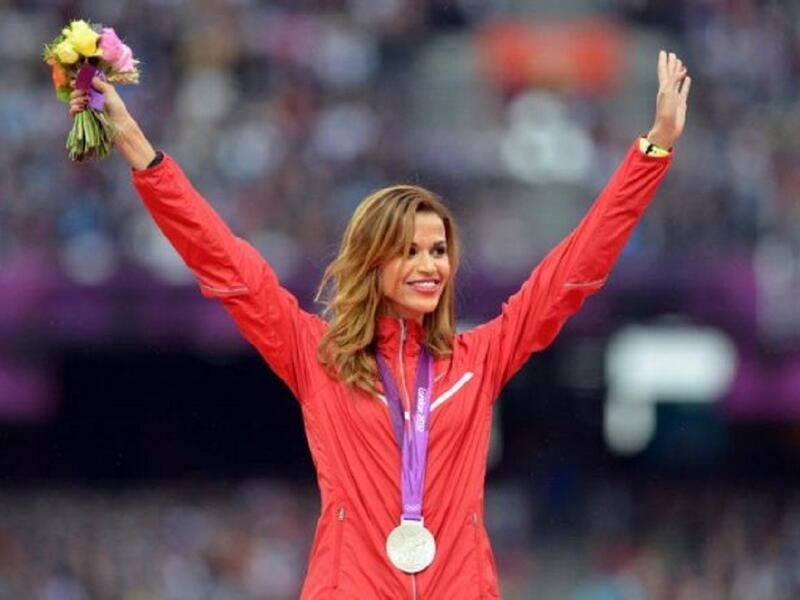 العداءة التونسية حبيبة الغريبي استطاعت أن تحرز لقب أول امرأة تونسية تتوج بميدالية أولمبية،وذلك بعد حصولها على ميدالية ذهبية في دورة الألعاب الأولمبية التي أقيمت بلندن بالعام 2012،في سباق 3 آلاف متر موانع. وأحرزت جائزة المرأة العربية لعام 2015 في المجال الرياضي