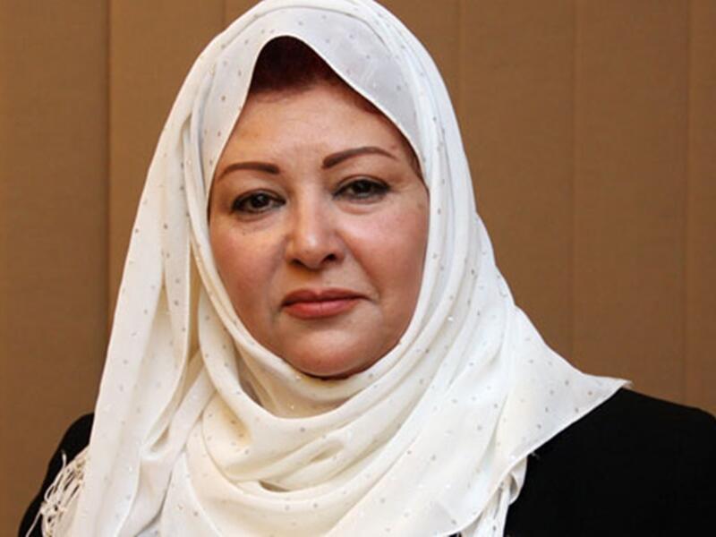 الفنانة عفاف شعيب التى أصبحت لا تظهر على الشاشة إلا فى أدوار الأم ولكنها قررت أن تعوض حرمانها من الأمومة برعاية أبناء أشقائها.
