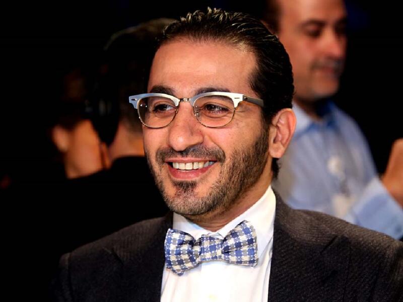 أحمد حلمي ممثل كوميدي مصري ولد في مدينة بنها. وهو الابن الأوسط بين 3 إخوة (خالد - أحمد - سالي). عاش في المملكة العربية السعودية لمدة 10 سنوات بسبب عمل والده  قبل أن يعود إلى مصر ليتم دراسته ويلتحق بالمعهد العالي للفنون المسرحية.