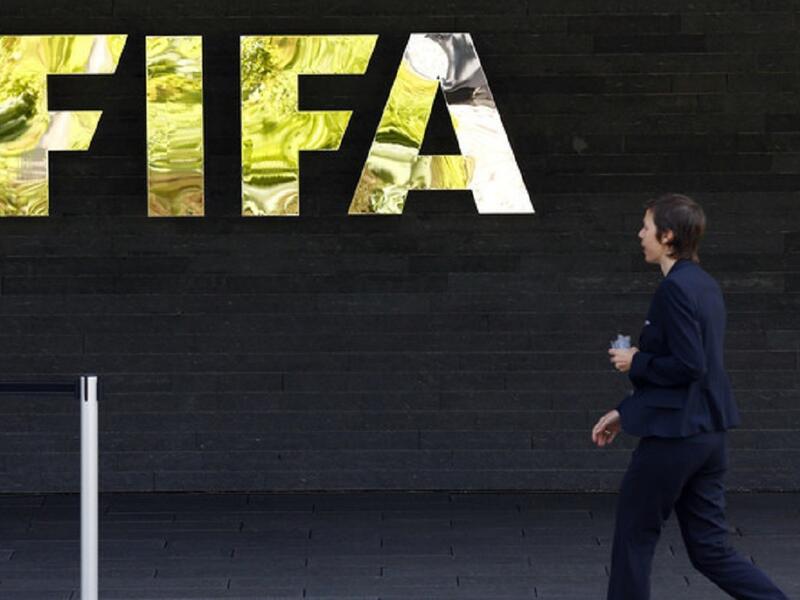 وتعاد انتخابات رئاسة الاتحاد الدولى لكرة القدم "فيفا" اليوم 26 شباط 2016 وحثت لجنة الفيفا التنفيذية الموافقة على اللائحة الكاملة للإصلاحات المقترحة الواردة في مشروع نظام FIFA الأساسي الجديد بهدف تعزيز المبادئ الأساسية للنظام الأساسي الجديد الذي تم اقتراحه. 