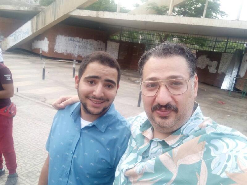 قال رؤوف بخصوص الضجة حوله: "أنا مش عارف الحاجات دي طبيعية ولا مش طبيعية، بس أنا اتخضيت، ومكنتش متخيل إن الموضوع هيكبر كدة"
