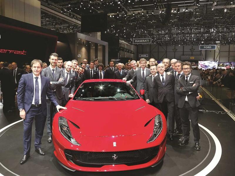 فيراري سوبرفاست: سيارة فائقة السرعة والقوة، بـ 12 أسطوانة وبقوة 800 حصان، وتصل سرعتها القصوى إلى 340 كم بالساعة.
