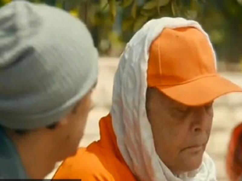 مسلسل راس الغول حيث شهدت الحلقة الثانية خطأ كبير،وذلك عندما حاول محمود عبد العزيز الهرب من الشرطة فيقوم باستبدال ملابسه مع عامل نظافة،والذي تظهر ملابسه مرتبة للغاية،فسخر رواد مواقع التواصل من هذا الخطأ حيث أنهم أكدوا أن عامل النظافة لا تكون ملابسه بهذه الأناقة