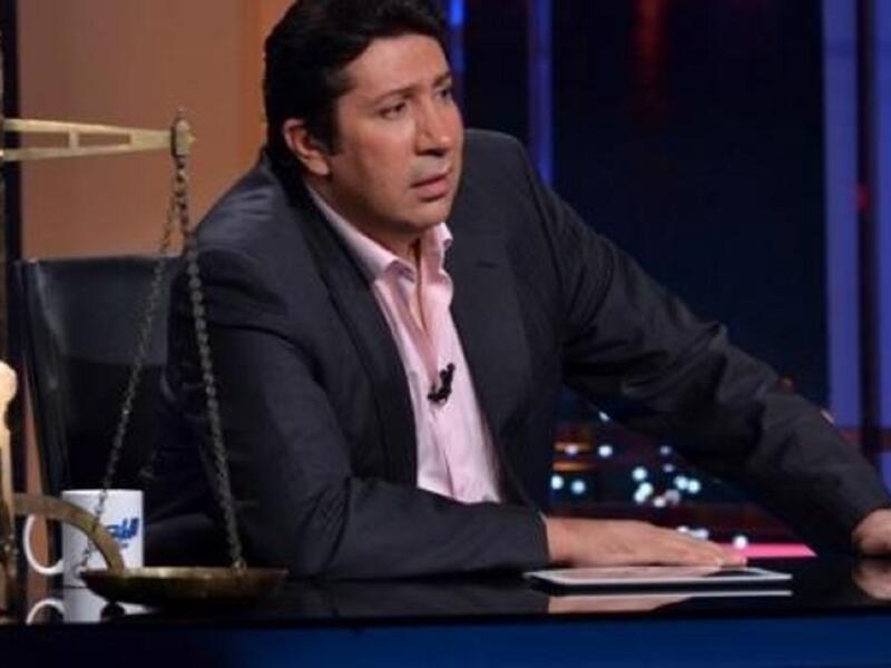 "هاني رمزي"وبسبب موقفه الذي كان معارضًا للرئيس المعزول محمد مرسي، في حكم الإخوان المسلمين، تعرّض الفنان هاني رمزي، للتهديد المباشر،كما توقف برنامجه "الليلة مع هاني"، الذي كان يذاع على قناة "mbc مصر" ،على خلفية إهانته للجماعة خلال بعض حلقاته.