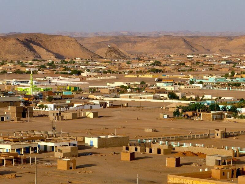 وادي حلفا في السودان - 52.8 درجة مئوية.
