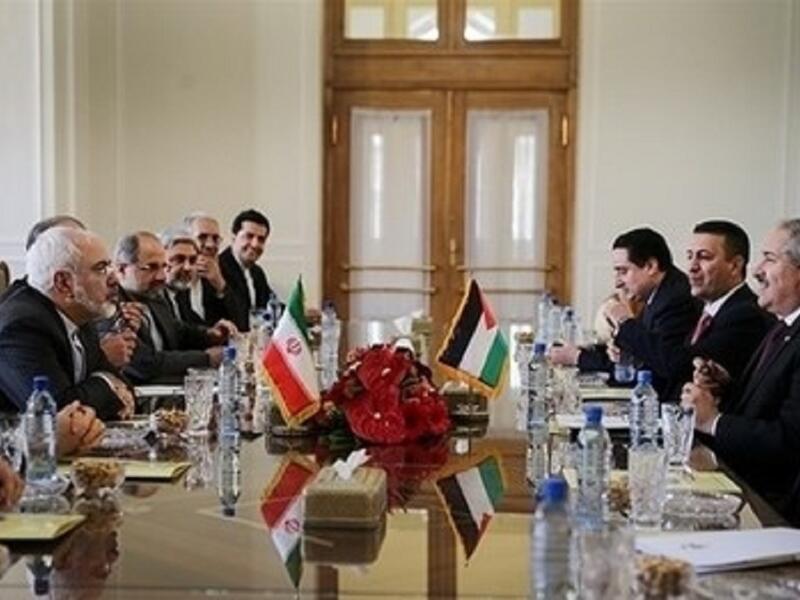 ظلت العلاقات الأردنية الإيرانية منذ انتصار الثورة الإيرانية بقيادة آية الله الخميني عام 1979 وحتى الساعة، تتأرجح بين العداء والدبلوماسية الحذرة، حيث لم ينجحا تماما في التوصل إلى أرضية علاقات تقوم على مصالح ثنائية مشتركة واضحة المعالم .