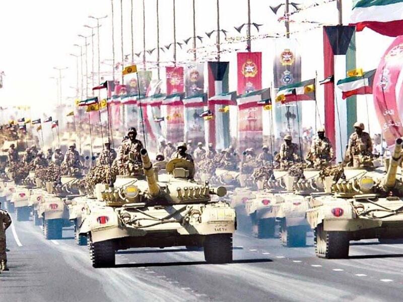 الجيش الكويتي: احتل الجيش الكويتي المركز العاشر في قائمة أقوى جيوش الوطن العربي، حيث يصل تعداده 14.5 ألف مقاتل، يصلح لأداء الخدمة 1.3 مليون شخص، ولا يوجد به تعداد احتياطي