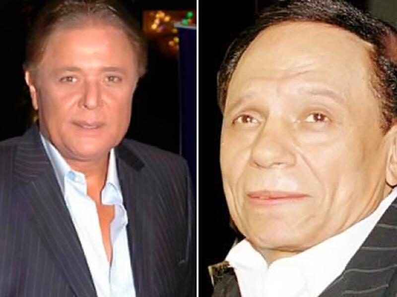 بدأ الخلاف بين الفنّان عادل امام ومحمود عبد العزيز بسبب مسلسل "رأفت الهجان"، إذ تم ترشيح إمام للبطولة، قبل أن يفاجأ بإسناد البطولة لمحمود عبدالعزيز، تبادل الاثنان التصريحات النارية.وانتهى الخلاف الطويل باتصال عادل امام  بالنجم والاطمئنان عليه في ايامه الاخيرة.