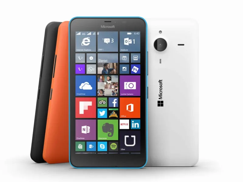 هاتف Lumia 430  من شركة مايكروسفت والذي اعلن عنه في عام 2015 وهو ببطاقتي SIM موثوق وسهل الاستخدام. يتوفر به آخر تحديثات البرامج ويشتمل على خدمات Microsoft الأساسية Skype وOffice وOneDrive مضمنة ومجانية الاستخدام
