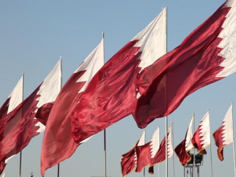 هل في الخلافات مع قطر أي شيء جديد؟ في عام 2014، سحبت السعودية، وأمريكا، والبحرين سفراءها مؤقتاً من قطر، وركز هذا النزاع على مصر، حيث دعمت قطر حكومة "الإخوان المسلمين" واستضافة قطر قيادة "حماس" المنفية ومسؤولي "طالبان".
