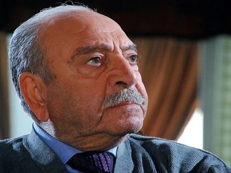 الممثل السوري عمر حجو توفي في 4 مارس 2015 ، وهو من مؤسسي نقابة الفنانين السوريين، وهو والد المخرج الليث حجو. يعتبر عمر حجو قامة فنية وتربوية وثقافية. وشغل منصب أمين سر ورئيس مكتب الاستثمار في نقابة الفنانين لسنوات طويلة.
