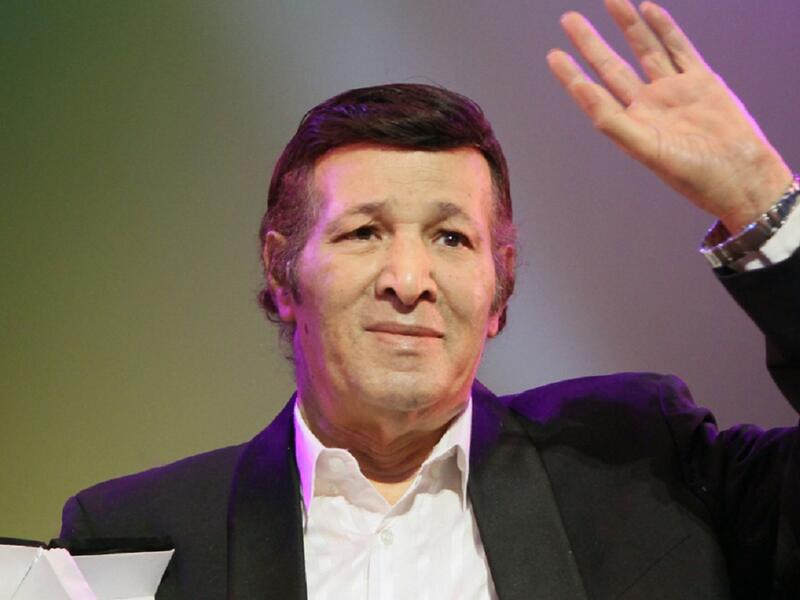  الفنان الراحل سعيد صالح بسبب مسرحية له قال فيها"أمي اتجوزت تلات مرات،الأول أكّلنا المشّ،والتاني علّمنا الغش،والتالت لا بيهش ولا بينش"،ليقصد"عبد الناصر،السادات،حسني مبارك"وتم سجنه بتهمة تعاطي المخدرات،وهو ما نفاه ليؤكد أنه سجن لمهاجمته لحسني مبارك