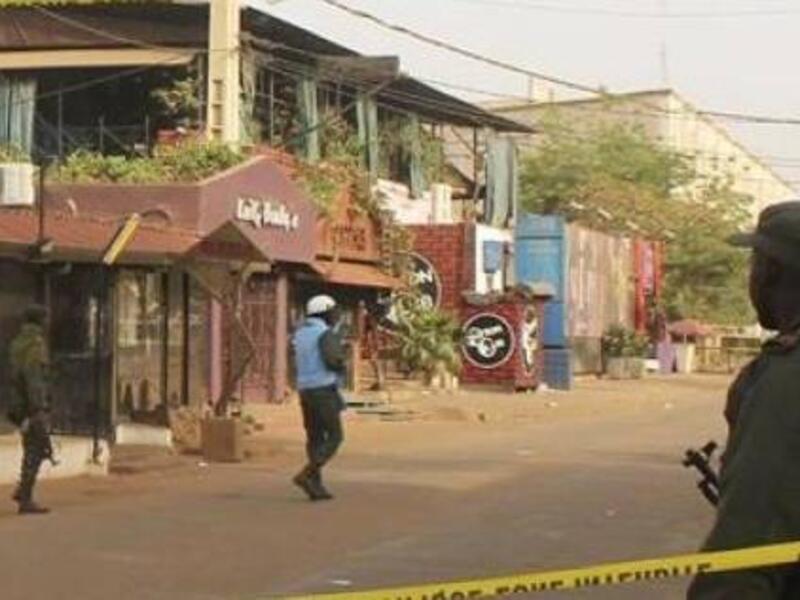 "ساحل العاج" 13 مارس  في نفس يوم تفجير أنقرة، قُتل 16 شخصاً، في فندق بمنتجع “غراند بسام” شرق العاصمة العاجية ابيدجان، 14 منهم مدنيون واثنان عسكريان، بالإضافة إلى 6 من المهاجمين. وأعلن تنظيم “القاعدة في بلاد المغرب الإسلامي” مسؤوليته علن الهجوم.