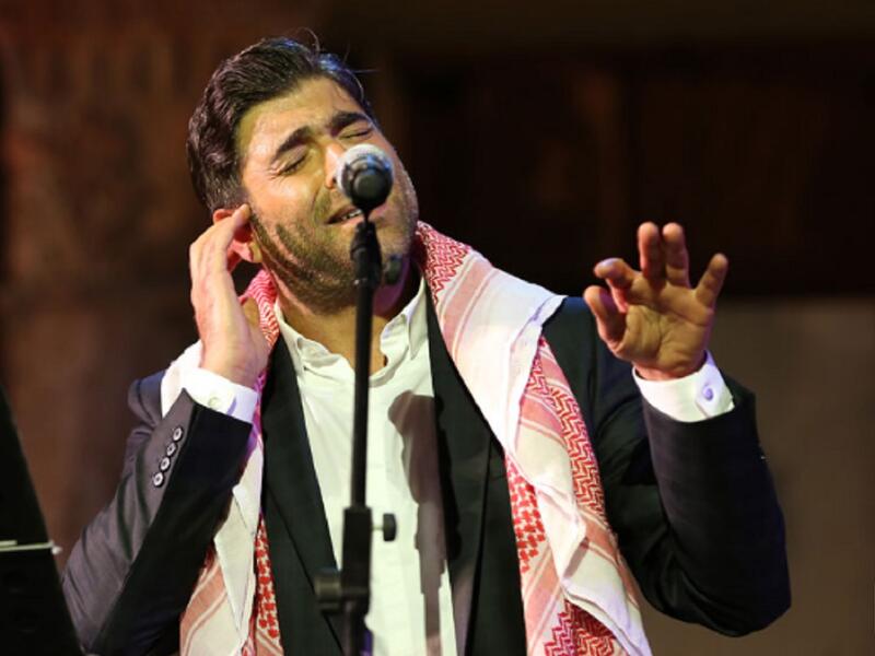 افتتح النجم اللبناني وائل كفوري مهرجان جرش للثقافة والفنون بحفلة كانت متميزة جدا واختار كفوري أن يغازل جمهوره منذ لحظة اعتلائه خشبة المسرح حيث غنى لهم اغنية وطنية اردنية جيشنا جيش الوطن مرتديا الكوفية الأردنية الحمراء.