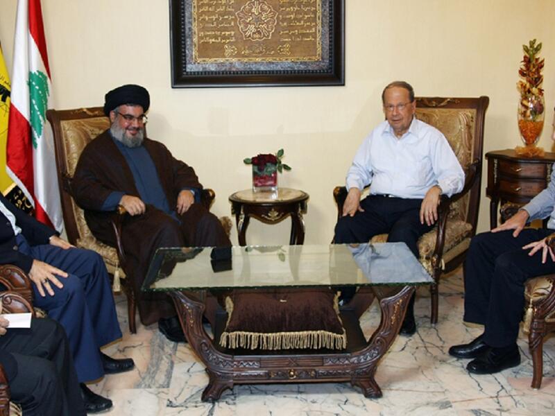 رحبت إيران بانتخاب ميشال عون رئيسا للبنان ووصفته بأنه انتصار لجماعة حزب الله الشيعية حليفتها اللبنانية.حيث قال مستشار الزعيم الأعلى الإيراني علي خامنئي قوله "إن انتخاب ميشال عون رئيسا يظهر دعما جديدا للمقاومة الإسلامية ضد إسرائيل.