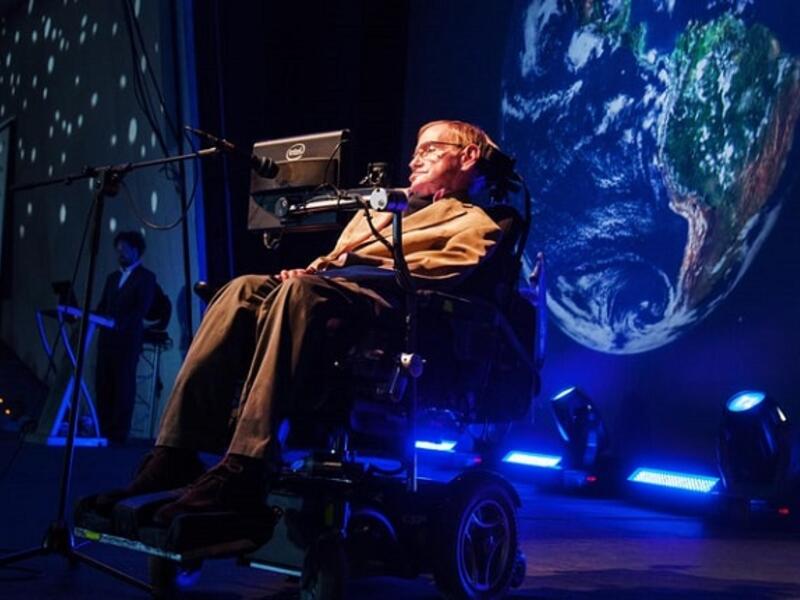 Stephen Hawking gives a lecture during the Starmus Festival on the Spanish Canary island of Tenerife on September 23, 2014. (Desiree Martin/ AFP)
