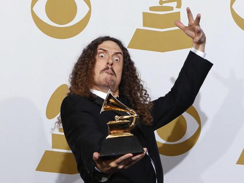 ستارفنغ ويزيل: (حيوان ابن عرس الجائع) تشير الوثائق المسربة إلى أن المسؤولين عن تصميم تلك الأدوات يحبون أن يطلقوا عليها أسماء، حتى قبل الانتهاء من تصميمها، وجاء ذكر "ستارفينغ ويزيل" في أغنية مدتها 11 دقيقة للمغني الأمريكي ويرد أل يانكوفيتش.
