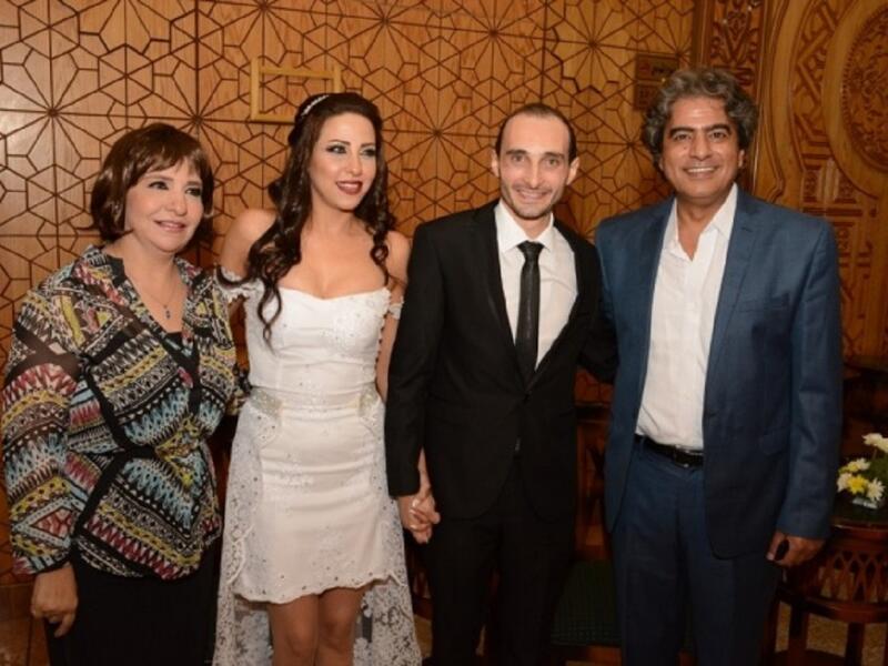 ياسمين جمال ومعوض إسماعيل: 
في سبتمبر احتفلت الفنانة الشابة ياسمين جمال بعقد قرانها من الفنان معوض إسماعيل وذلك في مسجد الشرطة بالسادس من أكتوبر بالقاهرة الجديدة.