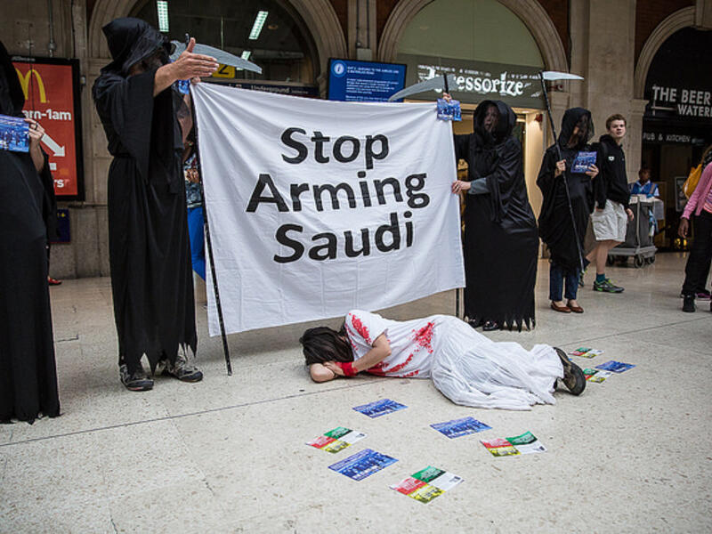 Human rights campaigners protest against Farnborough International arms fair, London, 11th July, 2016 (Flickr)