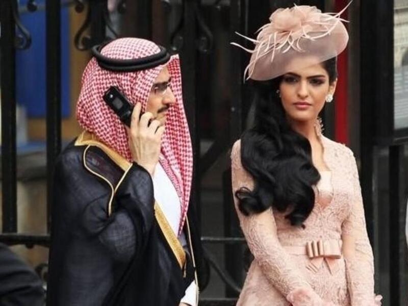 زيجاته: تزوج 3 مرات، من الأميرة دلال بنت الملك سعود  ثم من الأميرة إيمان السديري، وأخيرًا من الأميرة خلود.